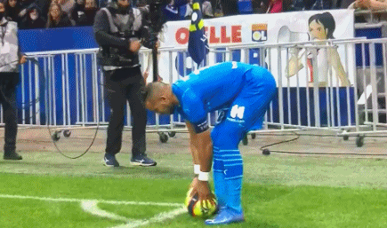 北青：邵佳一已成国足新帅主要候选人之一