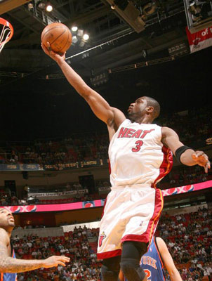 剑南春丨拜仁3-1逆转圣保利，迪亚斯传射，格雷罗、雅克松建功（剑南春丨拜仁3-1逆转圣保利：迪亚斯传射立功，格雷罗、雅克松相继破门）