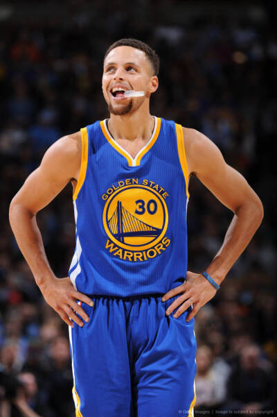 布里兰联主场迎战江原FC，双方均实力强劲，预计战成1：1或2：1。（布里兰联主场迎江原FC，强强对决看好1：1或2：1）