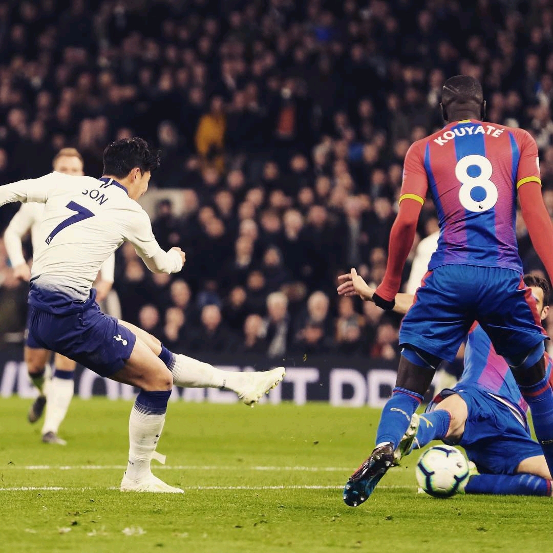 本世纪德甲戴帽数前10：莱万384场16次第1，凯恩76场10次第3（德甲本世纪帽子戏法榜前十：莱万384战16帽居首，凯恩76战10帽列第3）