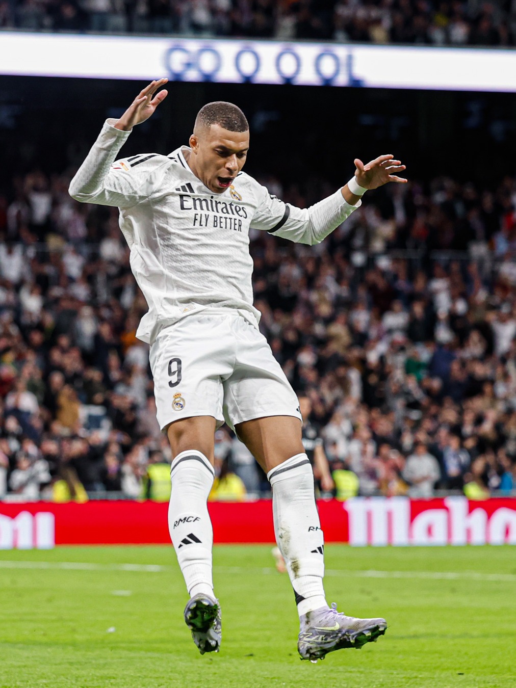 穆勒PK梅西！温哥华白浪杀进美职联总决赛，将战迈阿密国际（梅西对决穆勒！温哥华白浪闯入美职联总决赛，将迎战迈阿密国际）