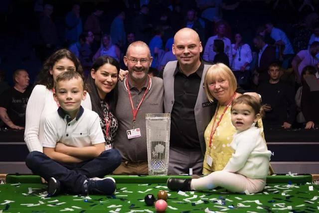 成功不仅在 成功不仅在