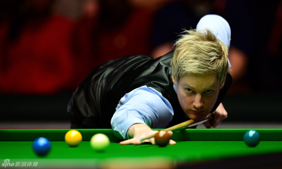 所有目光都 所有目光都